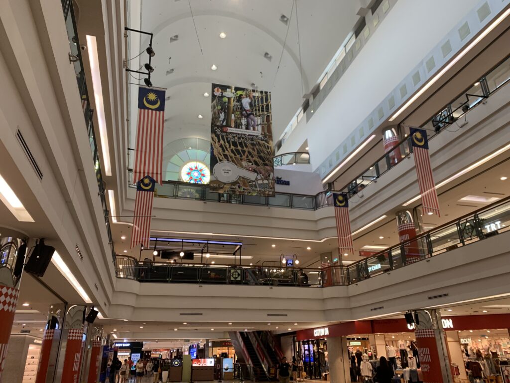 マレーシア　1ウタマ